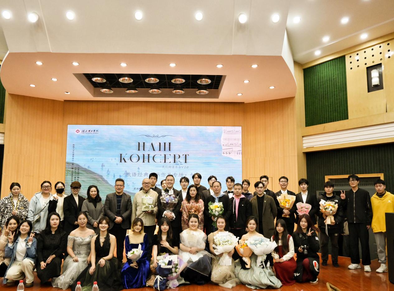 mmexport1702430852892